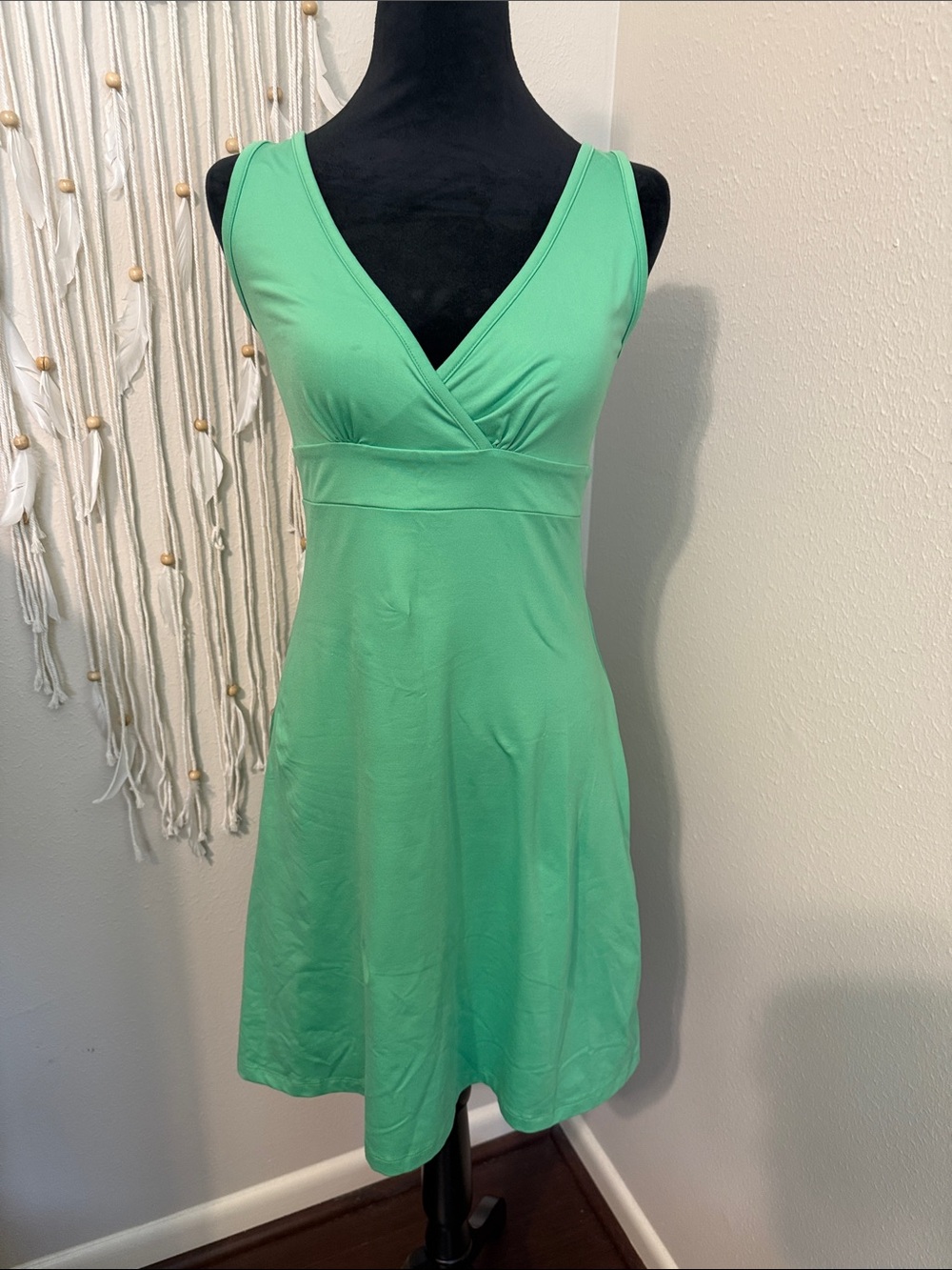 Patagonia Florita Tank Green Sleeveless V-Neck Dress